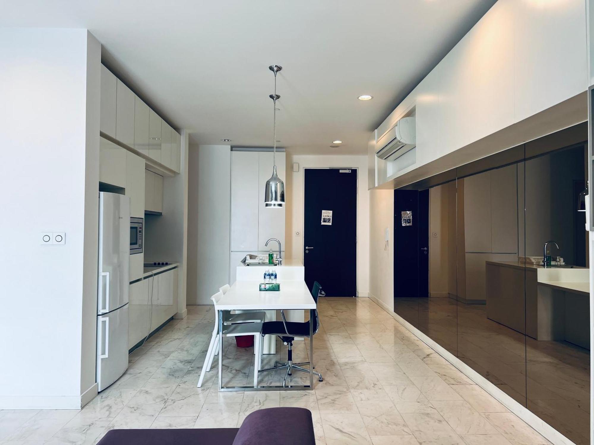 The Faced Platinum By Astria Apartment *